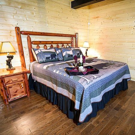 Villa Gatlinburg - Honeymoon Hideaway Esterno foto